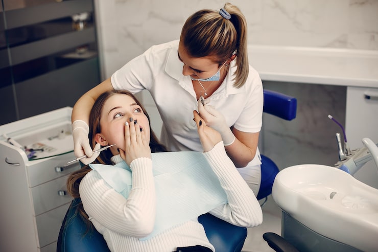 Dental Emergencies 101: What Counts as Urgent and What Can Wait